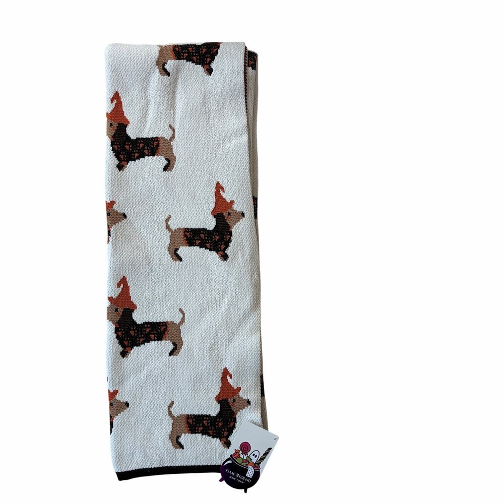 Isaac Mizrahi Dachschund Throw 50x70 Cute Halloween Dog Blanket NEW
